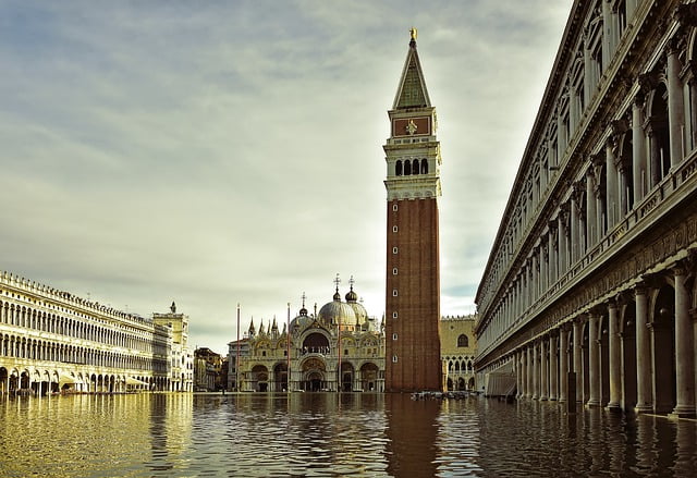 acqua alta,πλυμμήρες, πλατεία Σαν Μάρκο, Βενετία