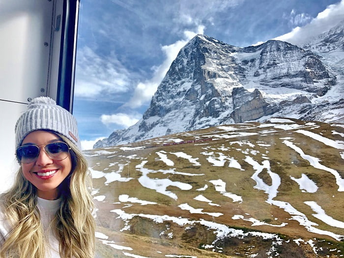 Γραφική διαδρομή με τρένο στην Ελβετία