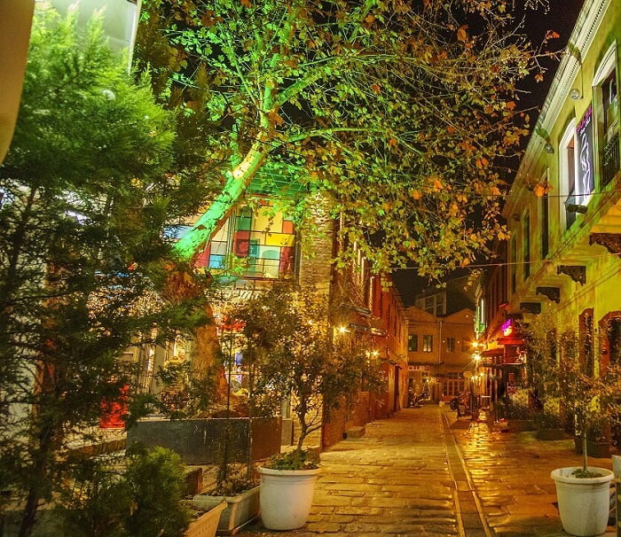 Νυχτερινή ζωή στην θεσσαλονίκη, Λαδάδικα
