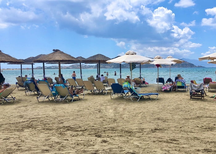 Παραλίες της Νάξου: Παραλία Άγιος Γεώργιος, Νάξος
