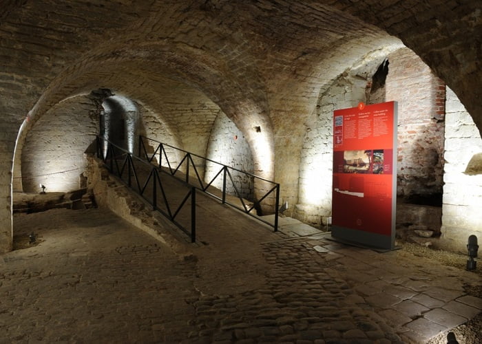 Βρυξέλλες αξιοθέατα: αρχαιολογικός χώρος Coudenberg Palace 