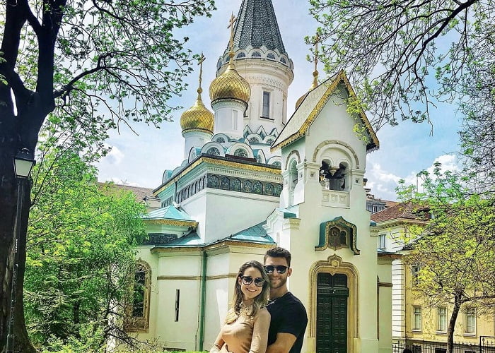 Σόφια: Η ρωσική εκκλησία του Άγιου Νικολάου του Θαυματουργού, εκκλησία με χρυσούς τρούλους