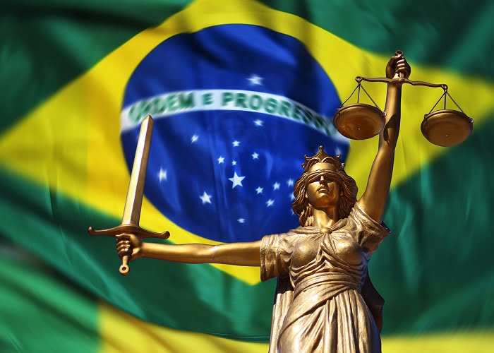 Σημαία της Βραζιλίας: Το άγαλμα της θεάς της δικαιοσύνης Θέμις 