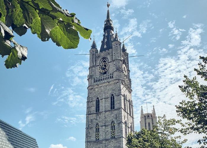 belfort van Gent: Το σύμβολο της πόλης με τον χρυσό δράκο στην κορυφή