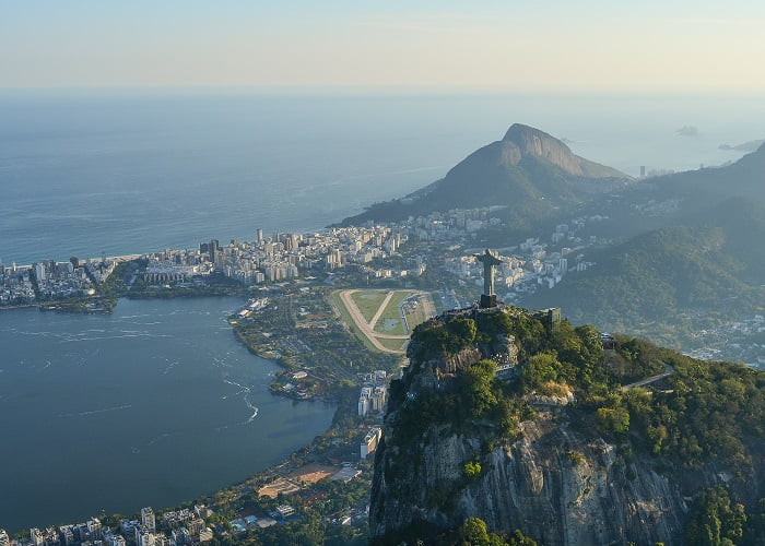 Βραζιλία αξιοθέατα: άγαλμα Χριστός ο Λυτρωτής, Ρίο ντε Τζανέιρο