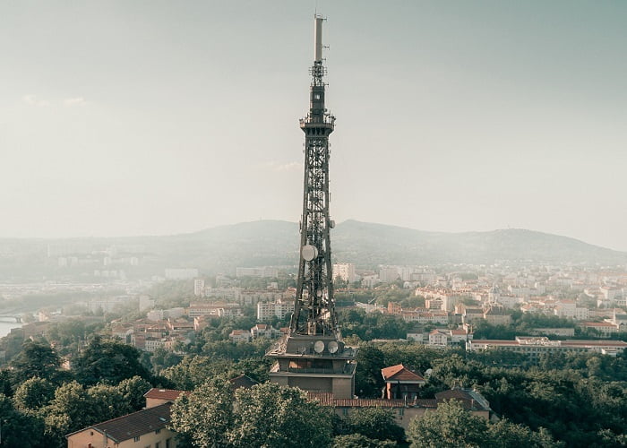 Αντίγραφα του πύργου Άιφελ: Μεταλλικός πύργος του Άιφελ στην Λυόν