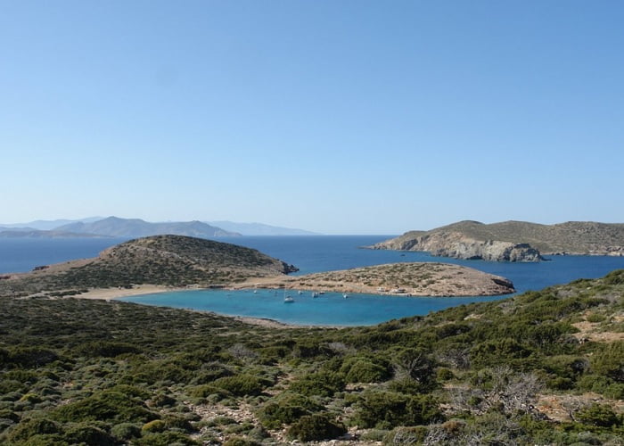 Παραλίες Αμοργού: Παραλία Καλοταρίτσσα