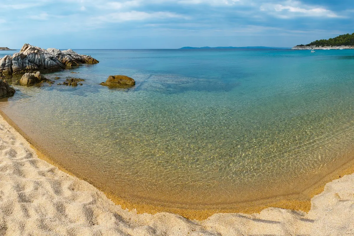 Παραλίες Χαλκιδικής: Παραλία Τριστινίκα