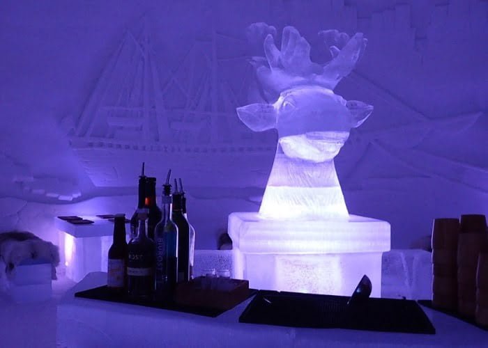 Ice hotel: Το Ice bar στο Ξενδοχείο ιγκλού στη Νορβηγία
