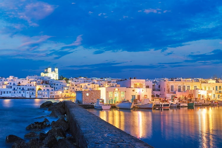 Νάουσα Πάρου: Το ομορφότερο λιμάνι στην Ελλάδα