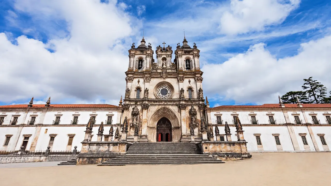 Μεσαιωνικό Μοναστήρι Αλκομπάσα στην Πορτογαλία
