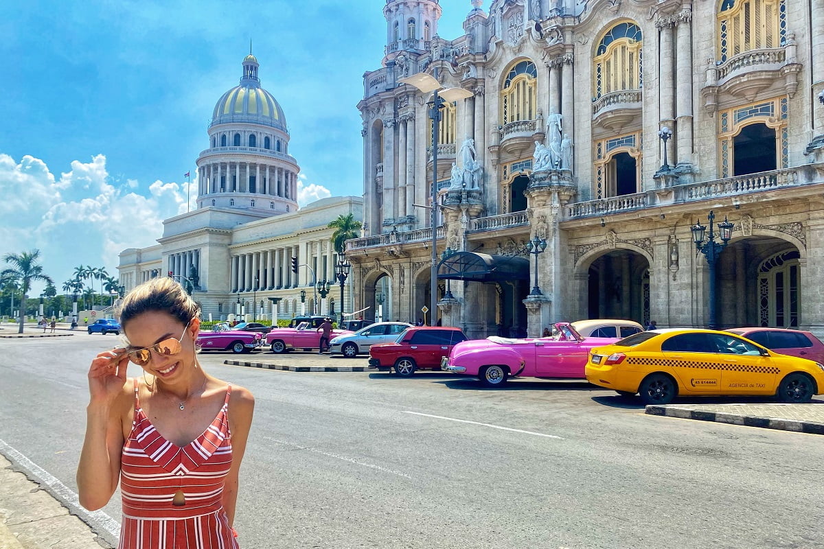 Ταξίδι στην Κούβα: Το ιστορικό κέντρο με φόντο το καπιτώλιο της Αβάνα