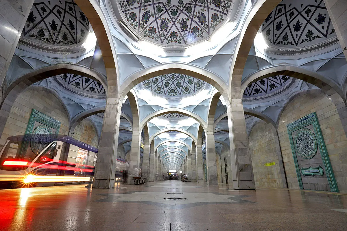 οι ομορφότεροι σταθμοί του μετρό στον κόσμο: Ουζμπεκιστάν, Τασκένδη