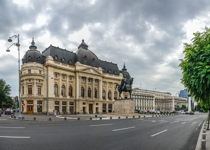 Πλατεία Επανάστασης: Βουκουρέστι, Ρουμανία